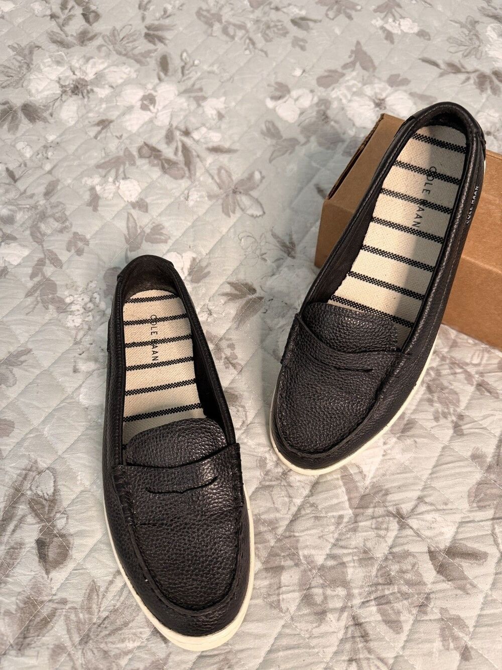Cole Haan Black Leather Penny Loafer Sneakers Women’s 8B Casual Slip On